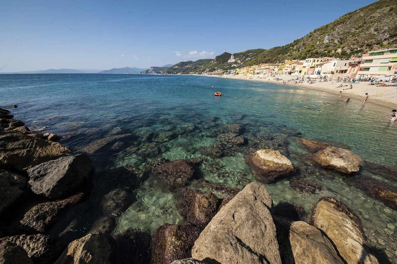 Fornaci 9 Rivieraholiday Pietra Ligure Exterior photo