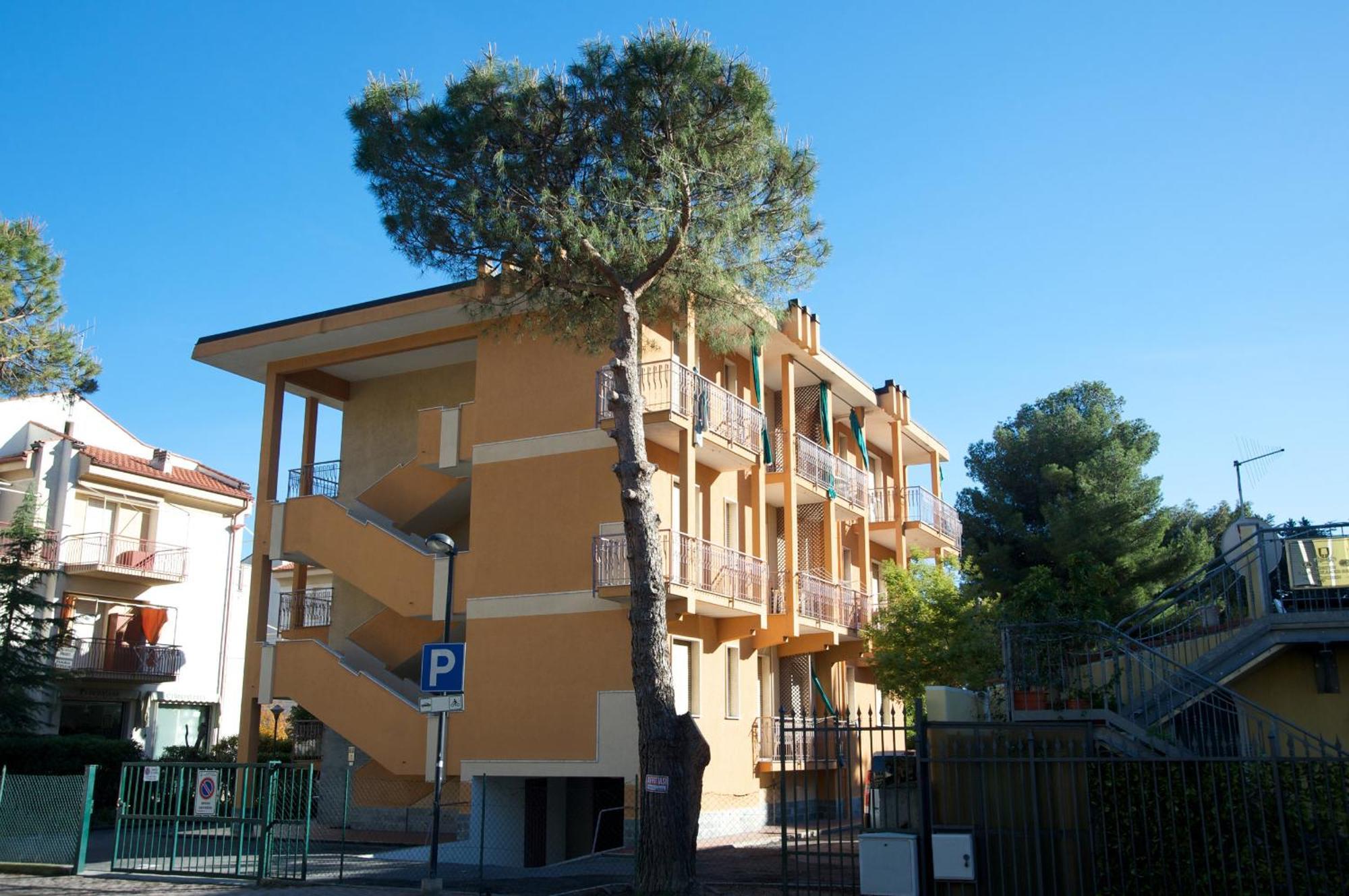 Fornaci 9 Rivieraholiday Pietra Ligure Exterior photo