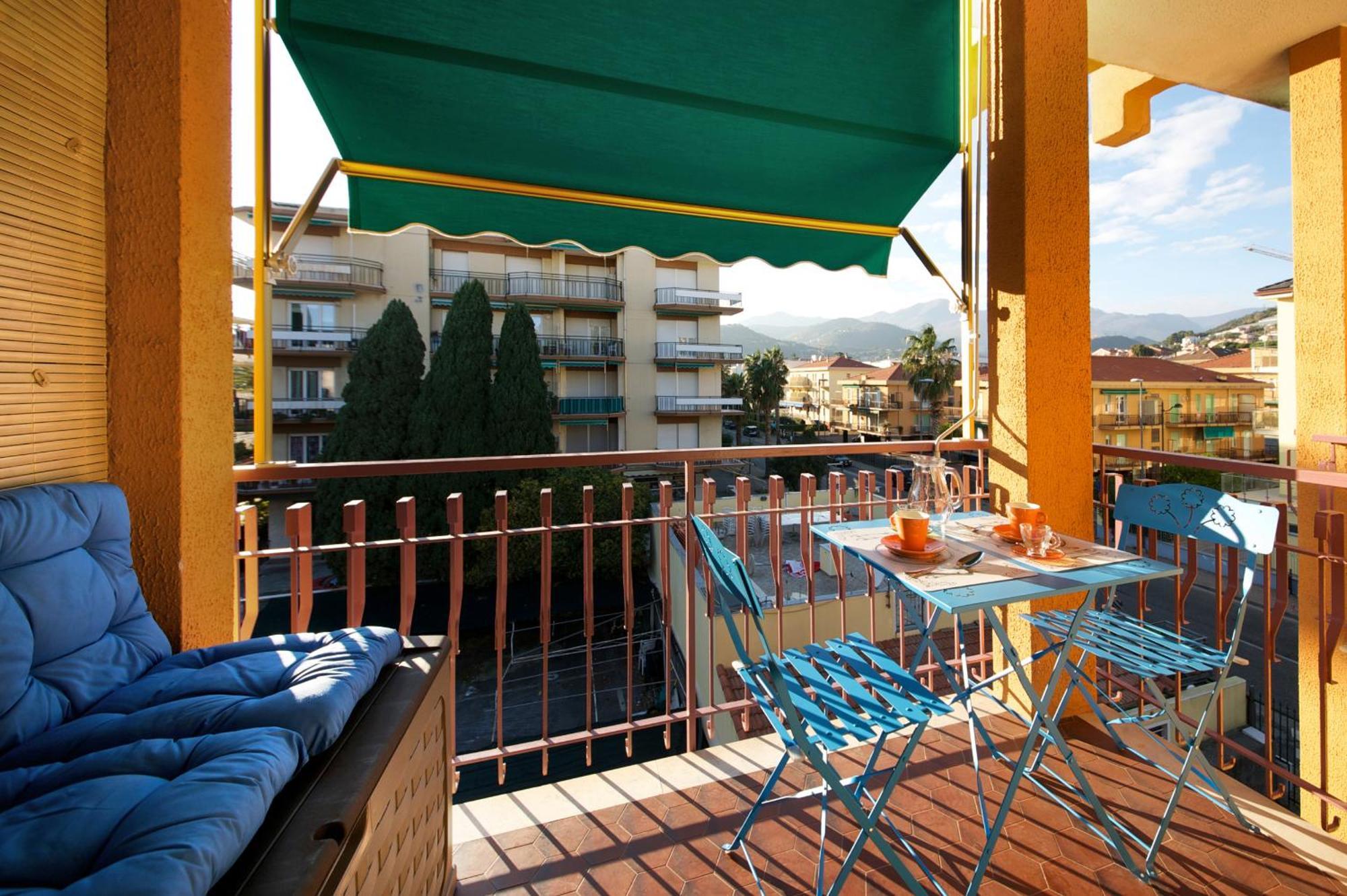 Fornaci 9 Rivieraholiday Pietra Ligure Exterior photo