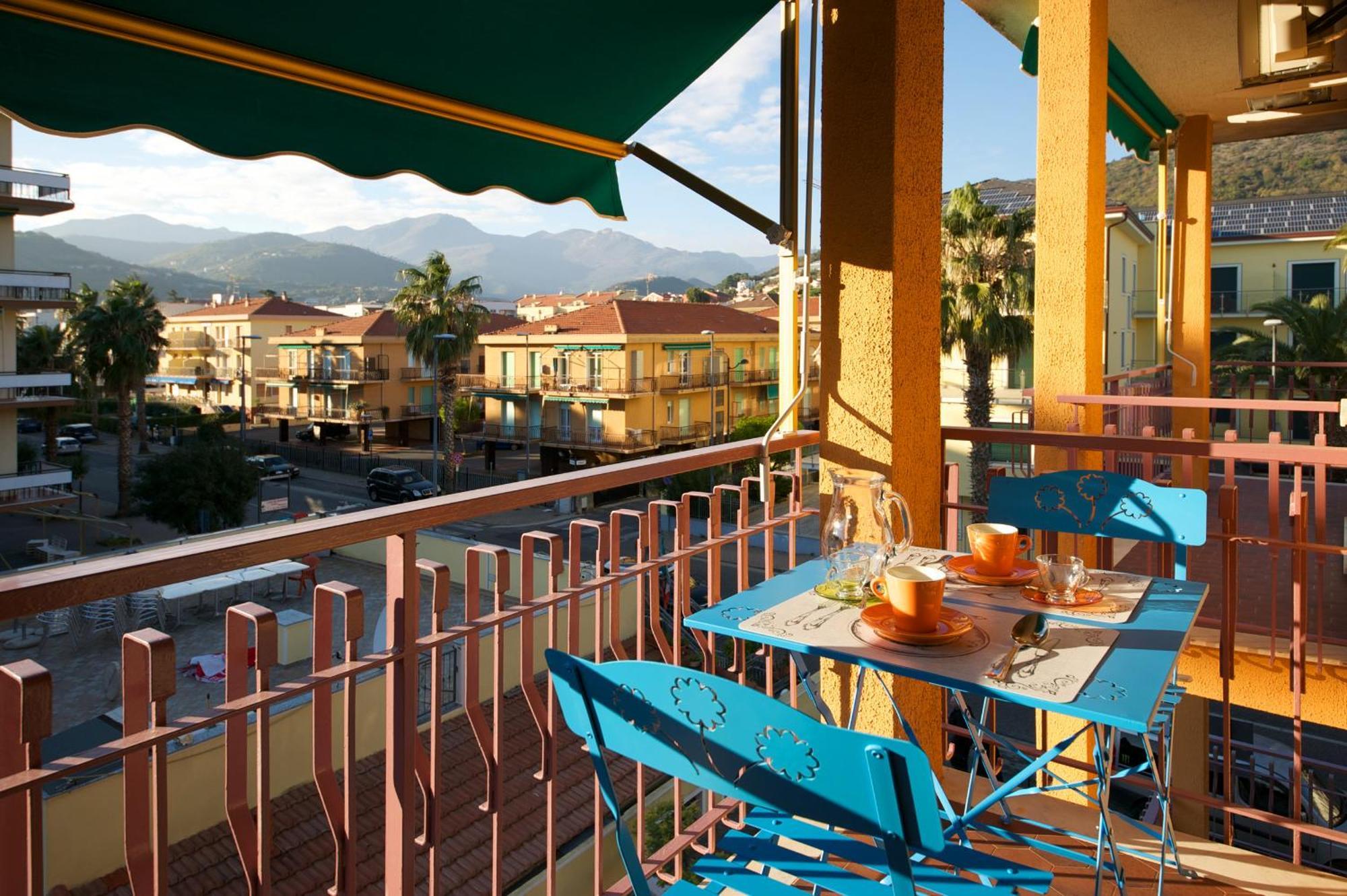 Fornaci 9 Rivieraholiday Pietra Ligure Exterior photo